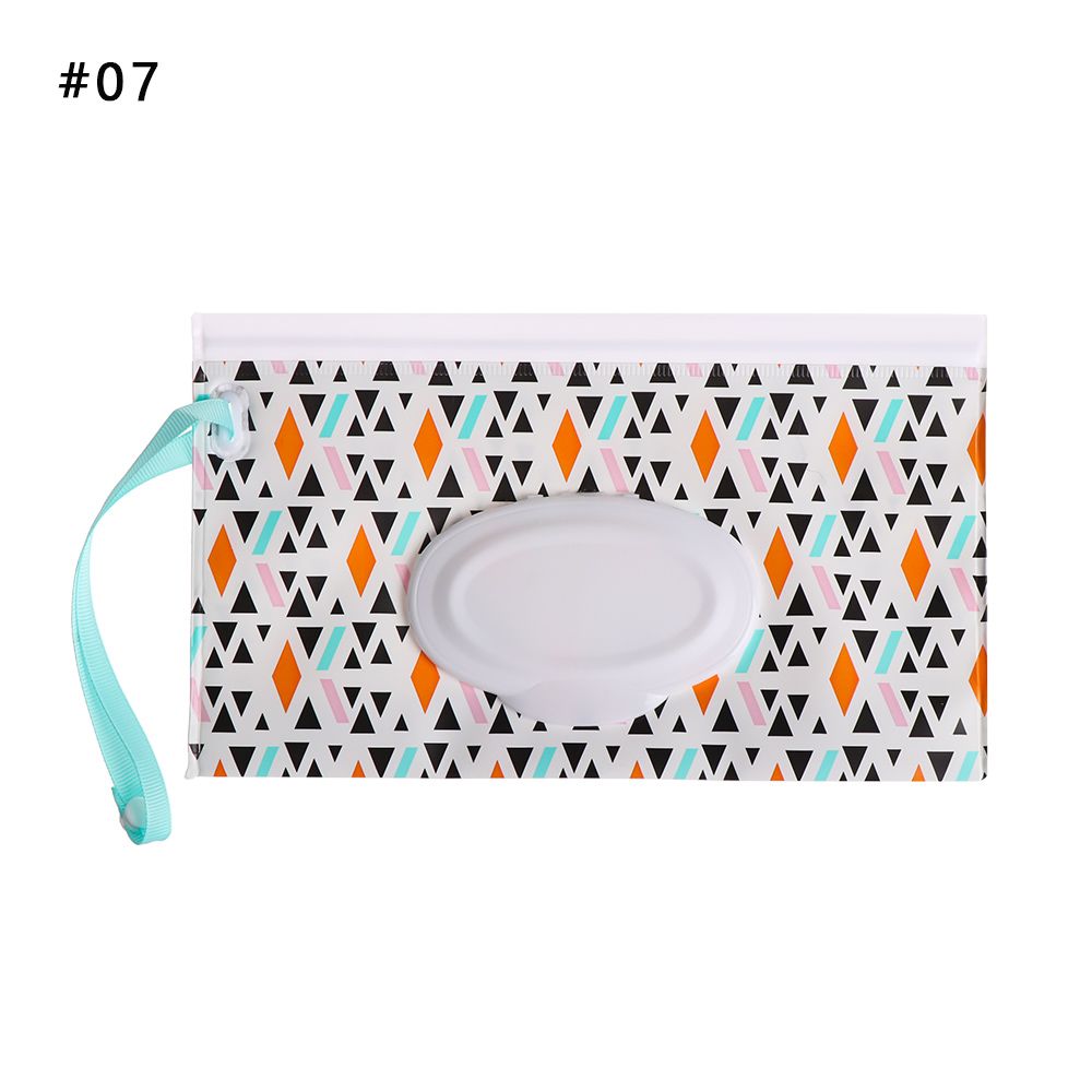 Baby Products Carry Bag - 1pc かわいい屋外ベビー用品フリップカバーポータブルキャリングケースティッシュボックスウェットティッシュバッグベビーカーアクセサリー化粧ポーチ